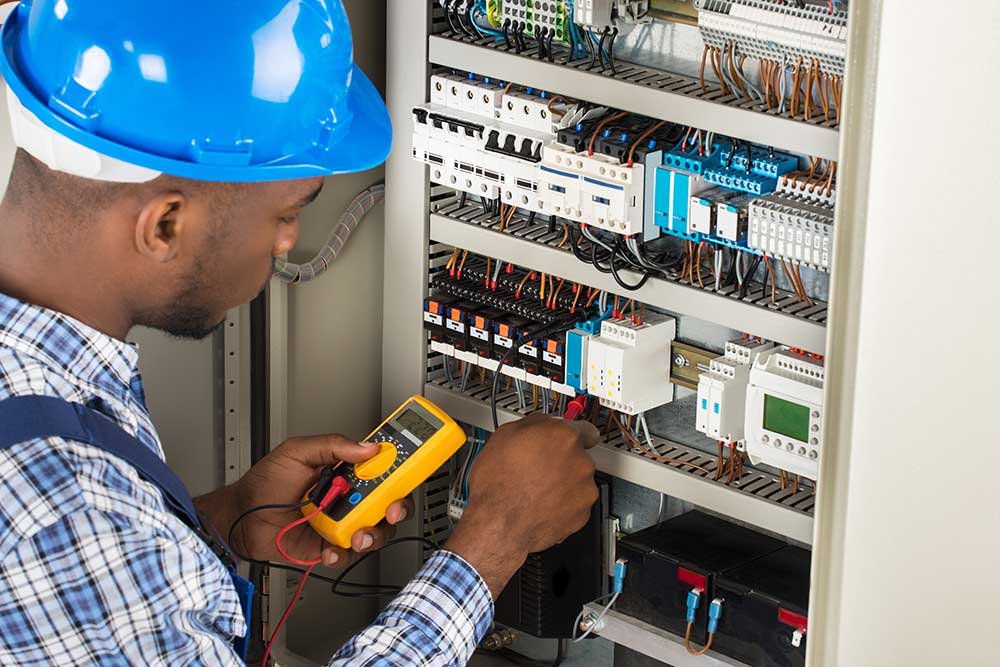 Electricians for professional