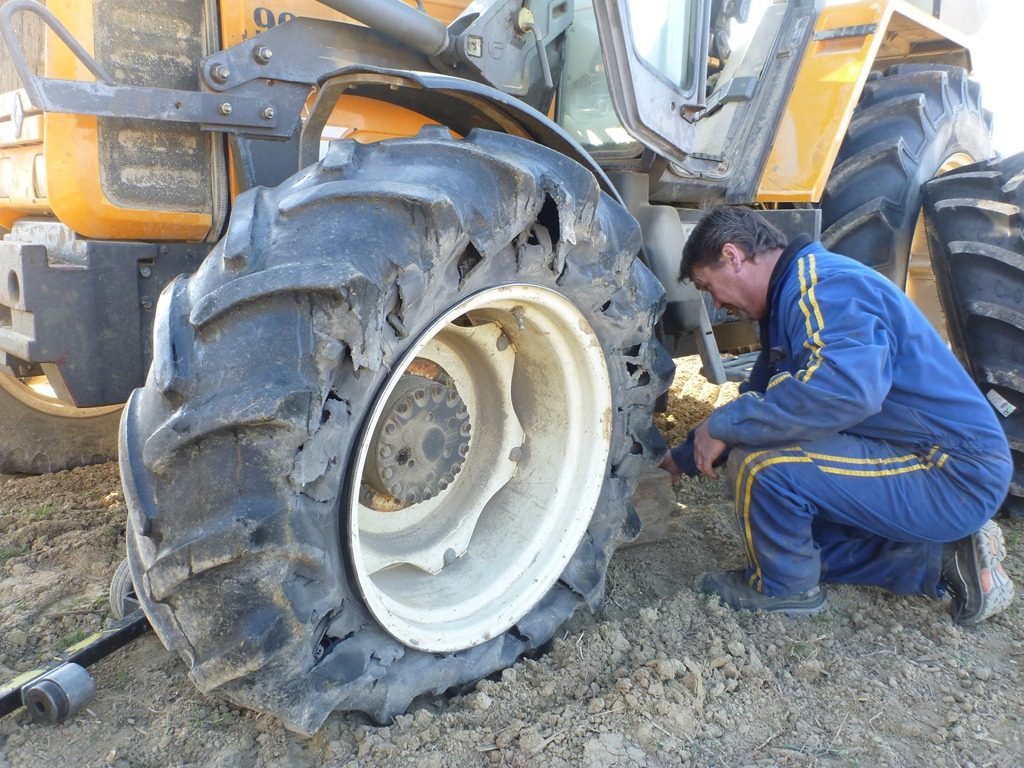 Agricultural Tyre Repair 